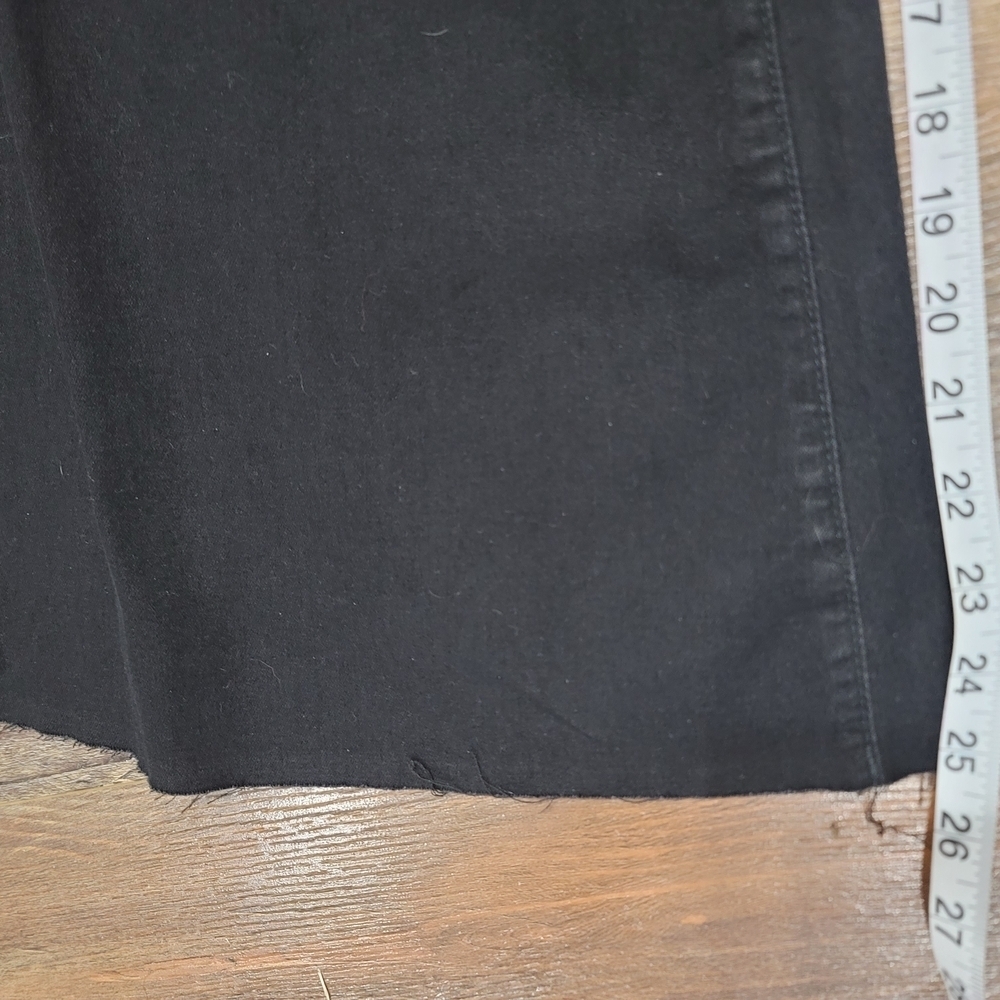 We The Free Black Crop Flare Jeans 32 EUC - Picture 4 of 11